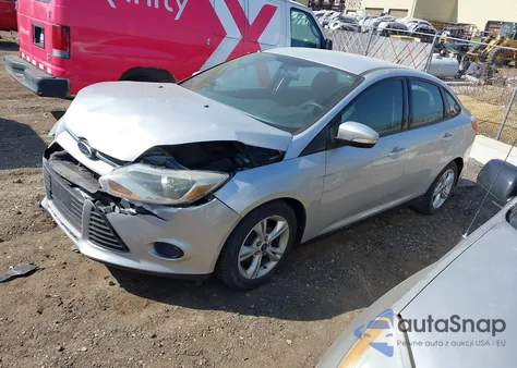 2014 Ford Focus Se z USA, uszkodzony, nr VIN 1FADP3F22EL347901